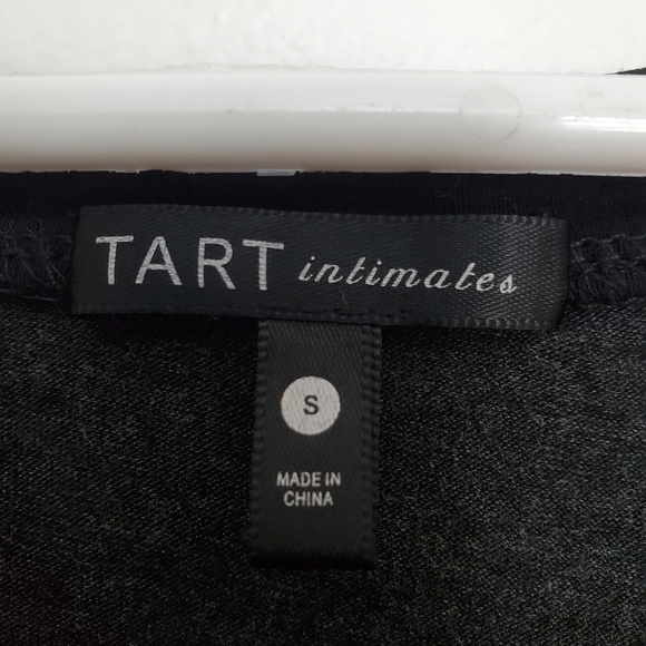 Tart Black and Gold Pajama Lounge Dress Sixe Small - Picture 2 of 6